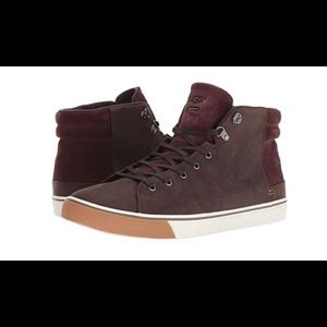 UGG nwot men’s size 8.5 Hoyt brown high tops